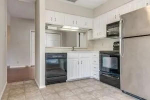 $1,875 | 5200 Martel Avenue, Unit 33C, Dallas, TX 75206