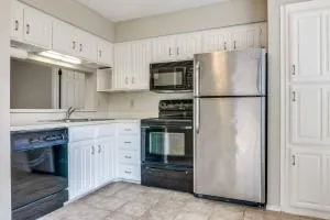 $1,875 | 5200 Martel Avenue, Unit 33C, Dallas, TX 75206