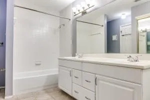 $1,875 | 5200 Martel Avenue, Unit 33C, Dallas, TX 75206