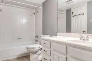 $1,875 | 5200 Martel Avenue, Unit 33C, Dallas, TX 75206
