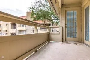 $1,875 | 5200 Martel Avenue, Unit 33C, Dallas, TX 75206