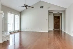 $1,875 | 5200 Martel Avenue, Unit 33C, Dallas, TX 75206