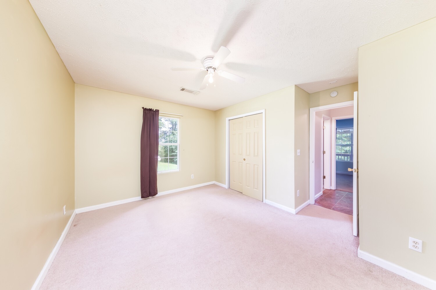 415 French Hill Road Tennessee Ridge, TN 37178 - Photo 11 of 48 a view of an empty room with chandelier fan
