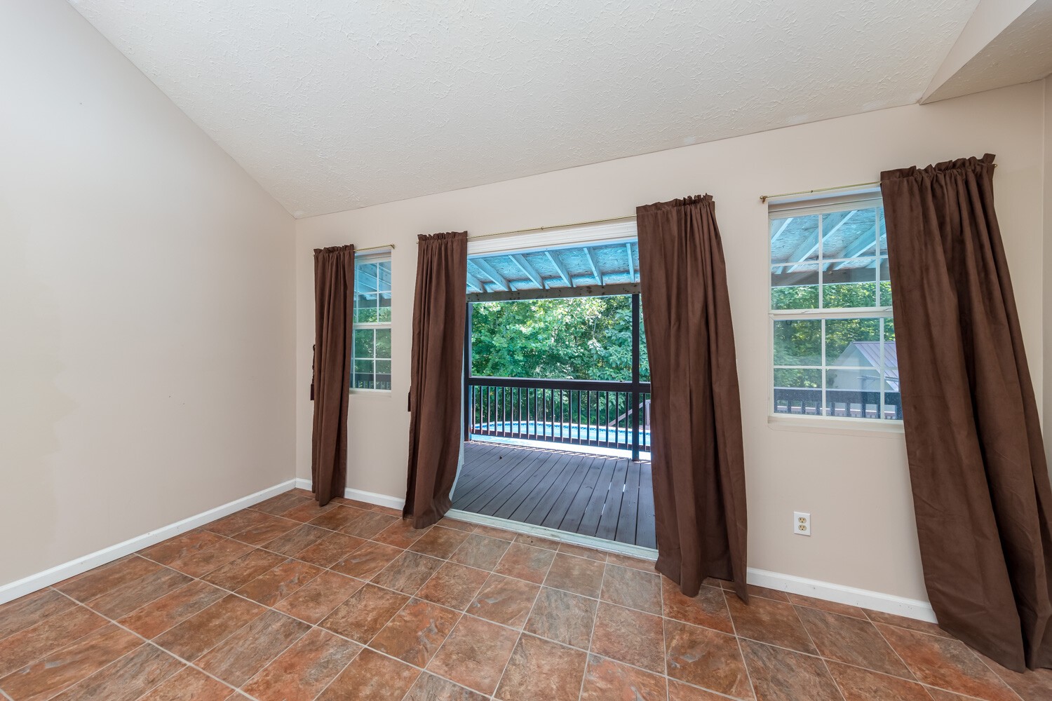 415 French Hill Road Tennessee Ridge, TN 37178 - Photo 17 of 48 a view of an empty room with a window