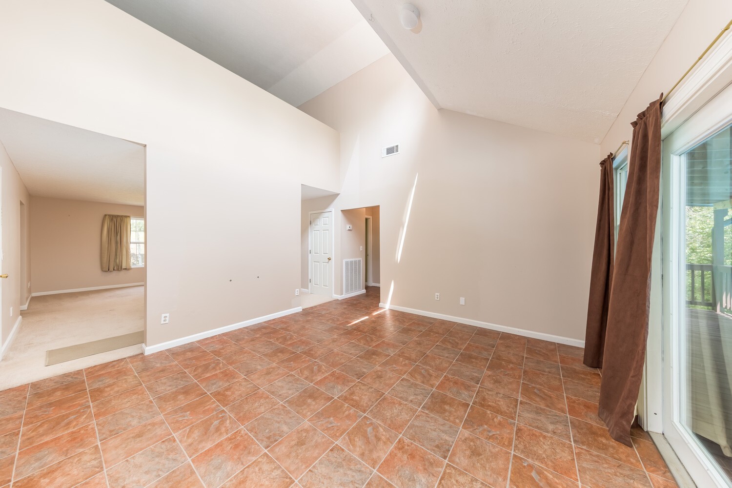 415 French Hill Road Tennessee Ridge, TN 37178 - Photo 18 of 48 a view of an empty room