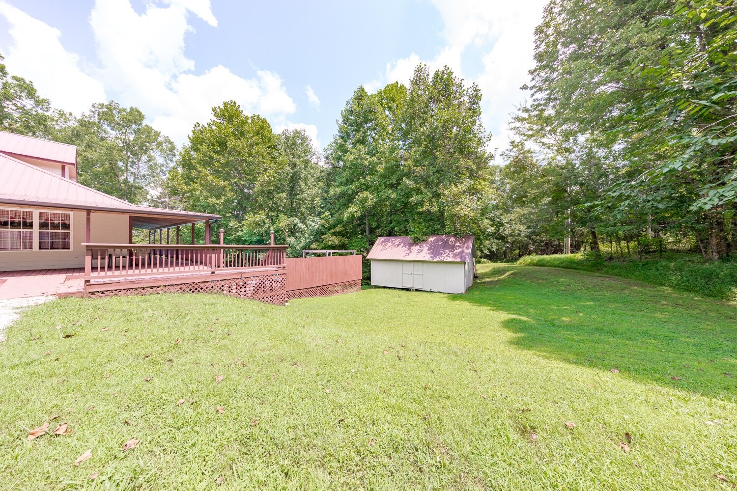 415 French Hill Road Tennessee Ridge, TN 37178 - Photo 44 of 48 a house view with a seating space and garden