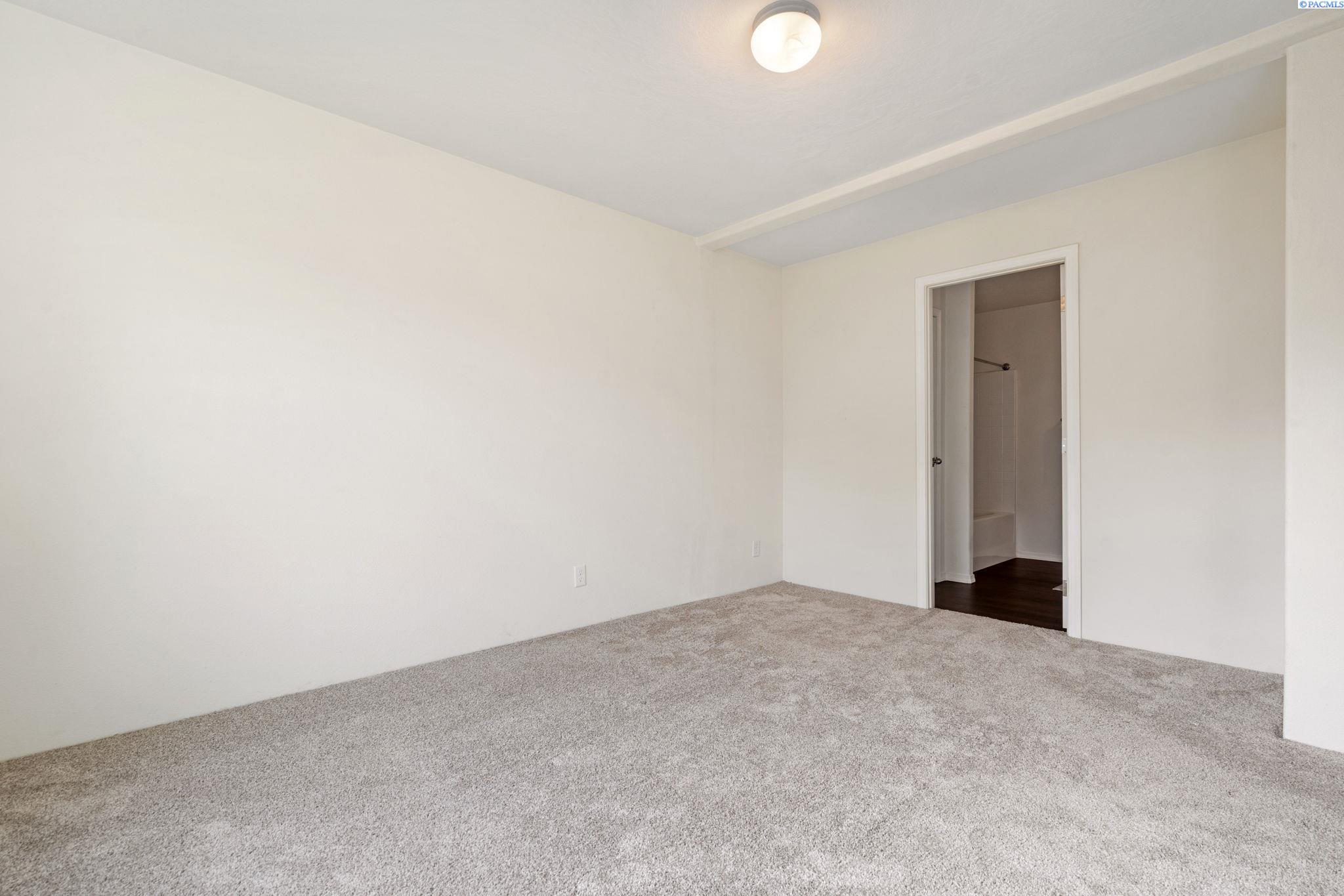 203106 East Bowles Road, Unit 99 Kennewick, WA 99337 - Photo 24 of 26 Gallery Image 24
