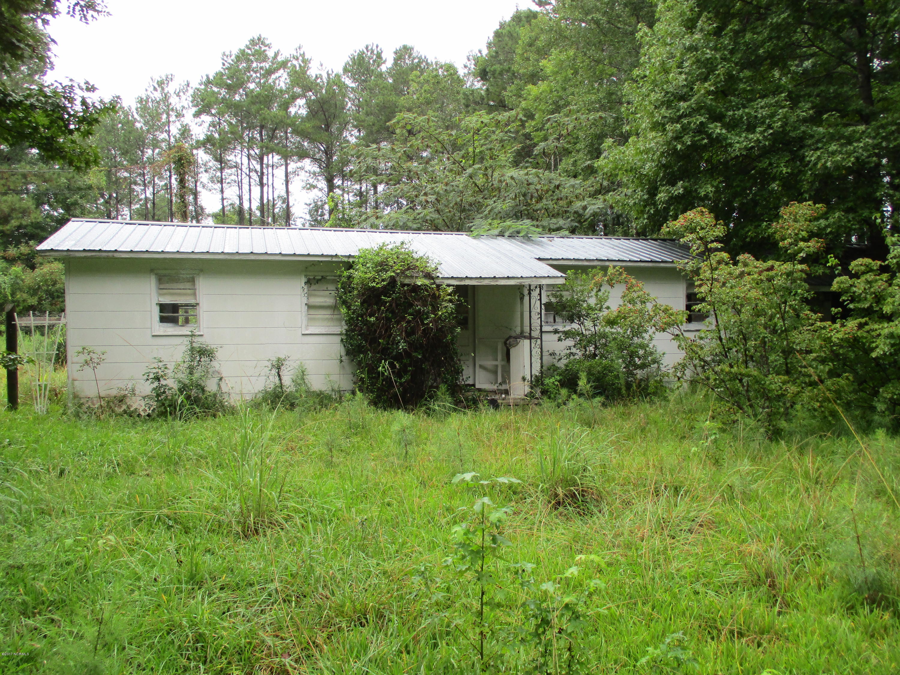 1697 Freedom Way Hubert, NC 28539 - Photo 3 of 3 IMG_0047