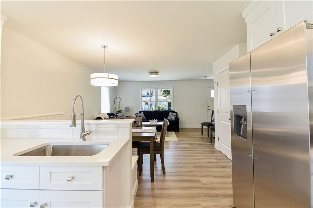 107 Coburn Street Warwick, RI 02889 - Photo 11 of 29