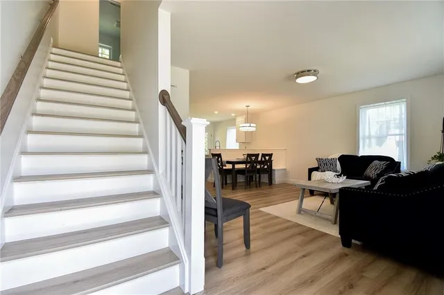 $385,000 | 107 Coburn Street, Warwick, RI 02889