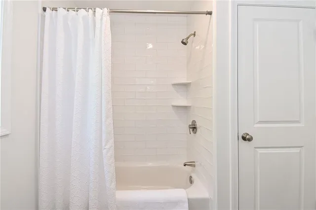 $385,000 | 107 Coburn Street, Warwick, RI 02889