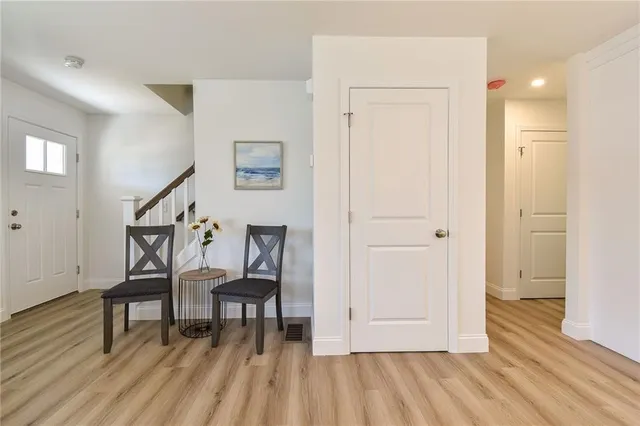 $385,000 | 107 Coburn Street, Warwick, RI 02889