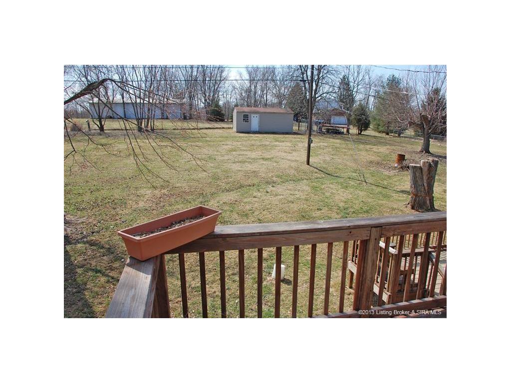 29717 Robin Road Pekin, IN 47165 - Photo 16 of 20 Gallery Image 16
