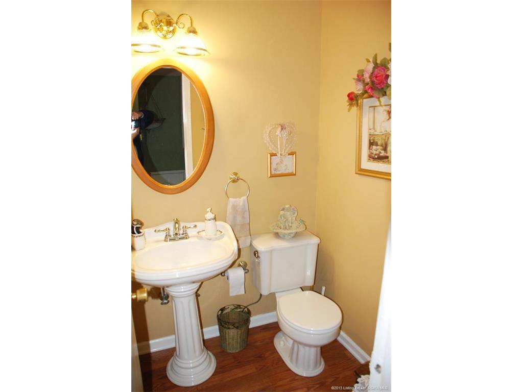 29717 Robin Road Pekin, IN 47165 - Photo 10 of 20 Gallery Image 10