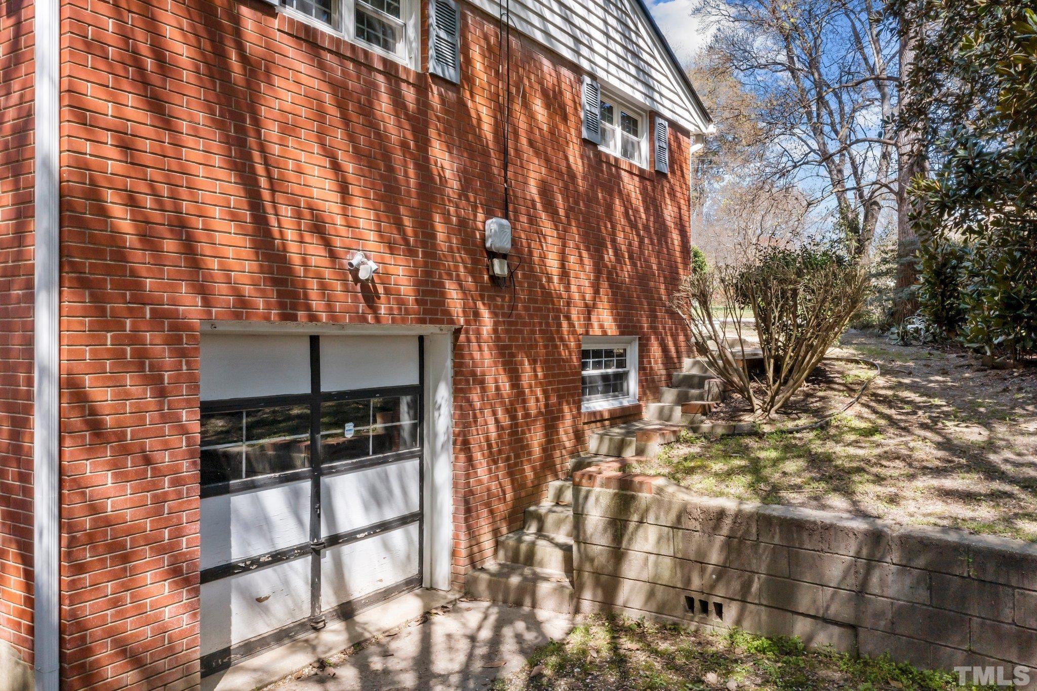 3326 Scott Drive Raleigh, NC 27604 - Photo 16 of 23 Gallery Image 16
