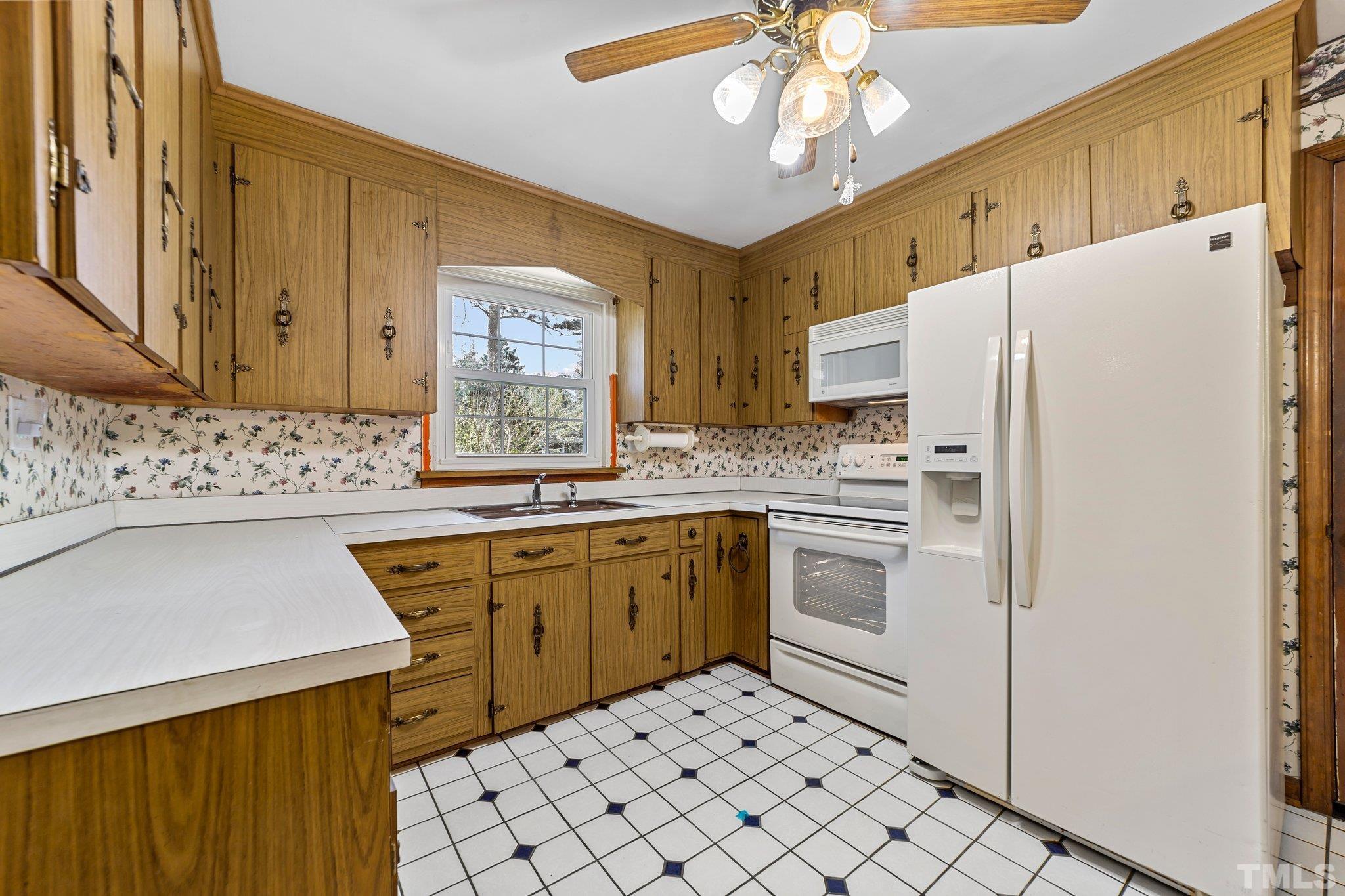 3326 Scott Drive Raleigh, NC 27604 - Photo 6 of 23 Gallery Image 6