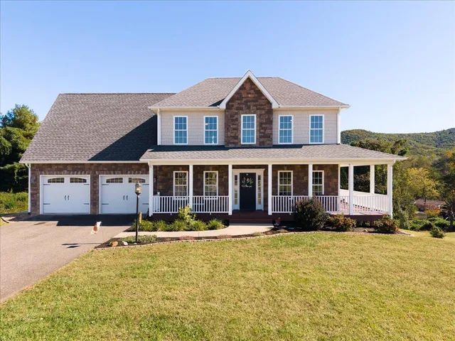 $689,500 | 250 Thornblade Way, Blue Ridge, VA 24064
