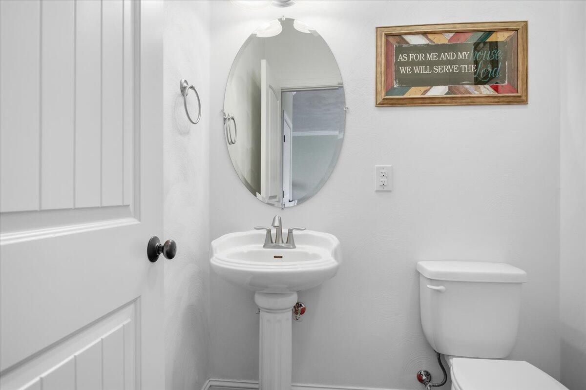 250 Thornblade Way Blue Ridge, VA 24064 - Photo 19 of 54 23-250 Thornblade Way-23