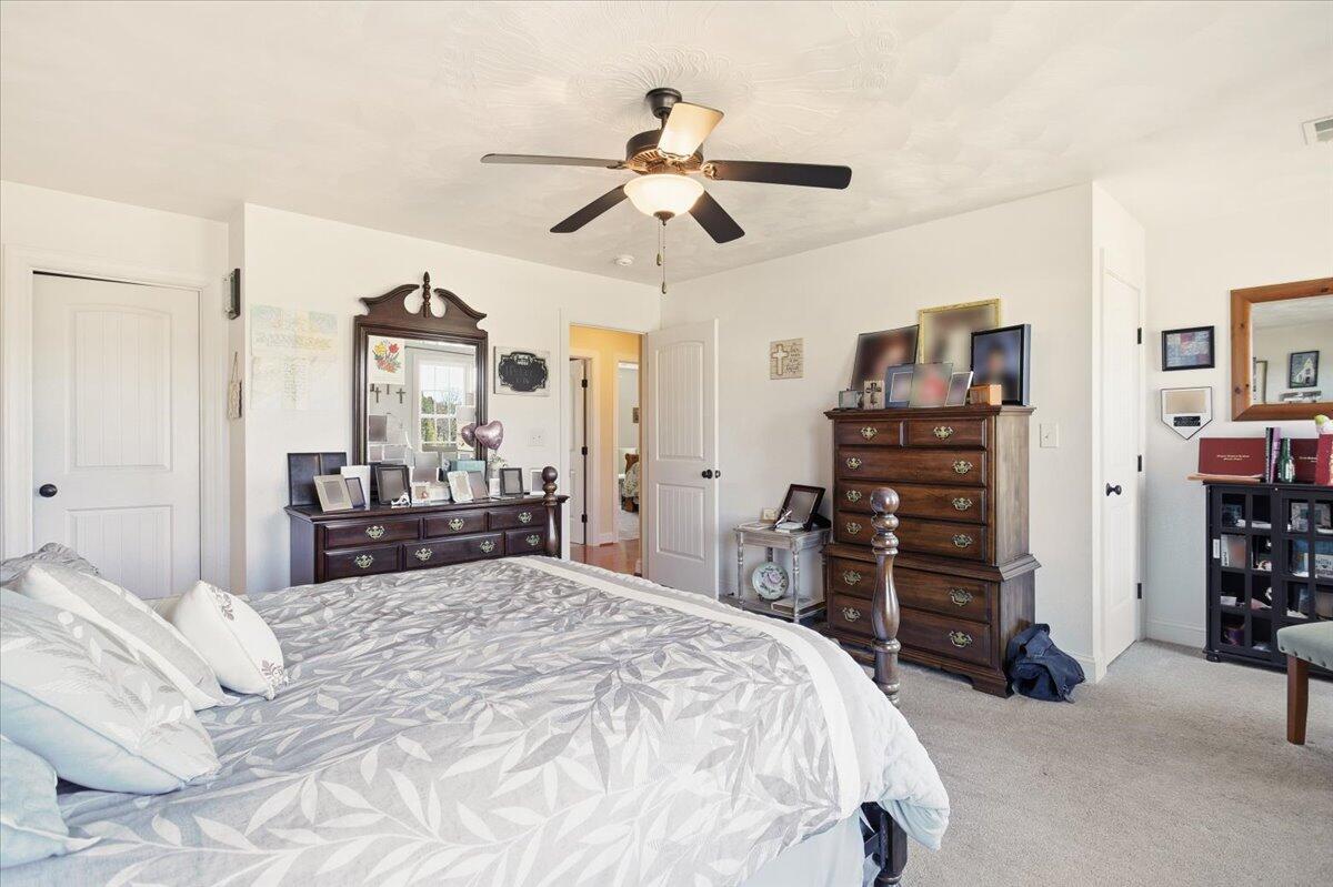 250 Thornblade Way Blue Ridge, VA 24064 - Photo 21 of 54 27-250 Thornblade Way-27