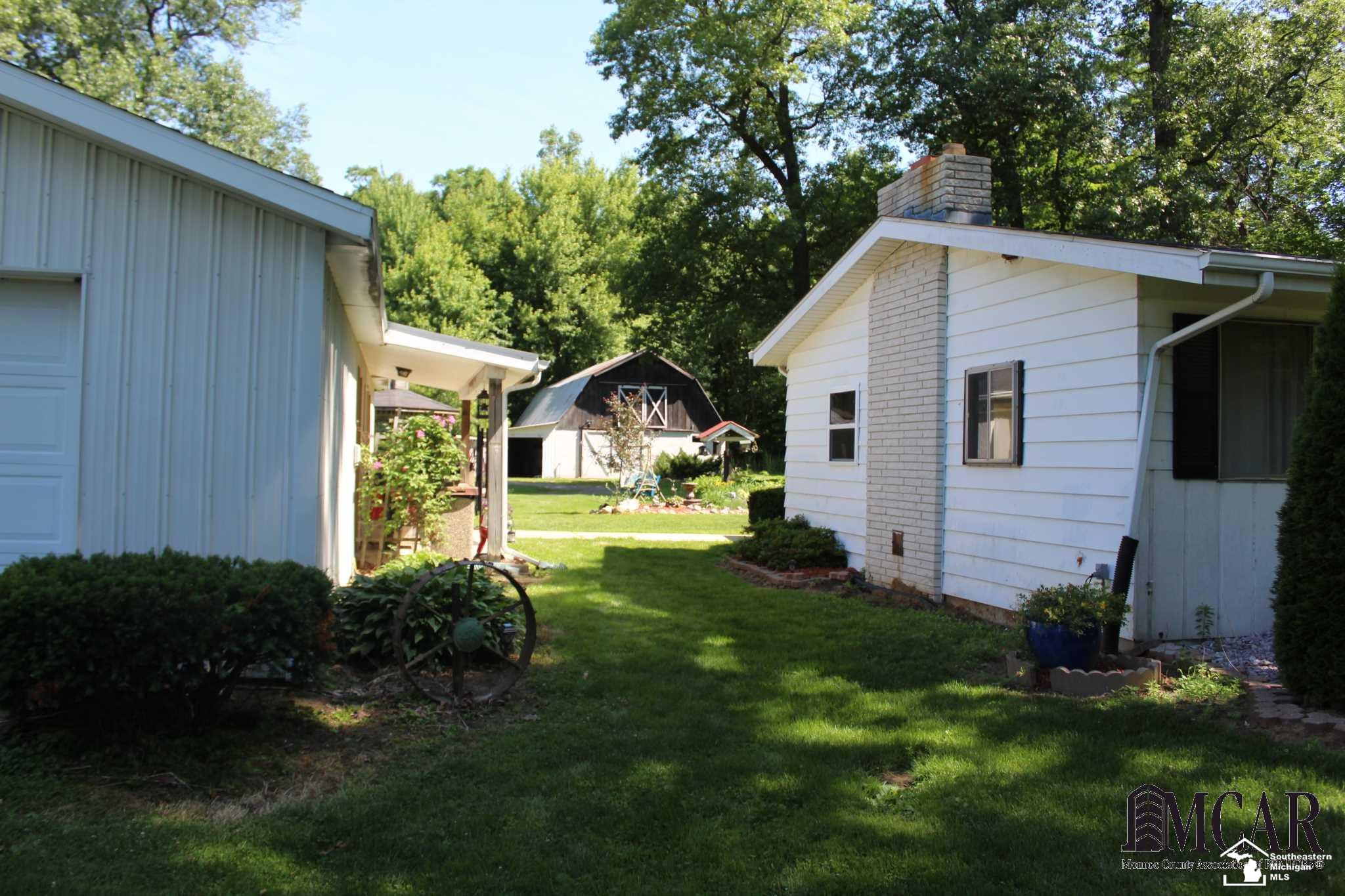 12780 West Dunbar Road Dundee, MI 48131 - Photo 6 of 35