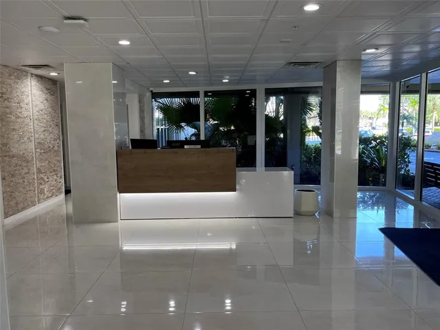 $425,000 | 3200 Northeast 36th Street, Unit 709, Fort Lauderdale, FL 33308