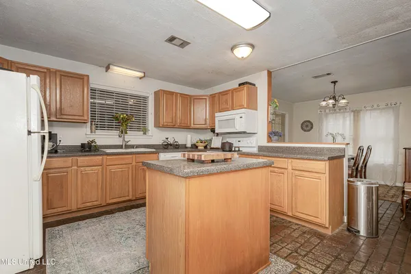 $750,000 | 1419 Porter Avenue, Ocean Springs, MS 39564