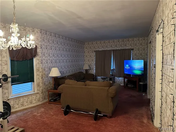 $159,900 | 208 Stevenson Street, Buffalo, NY 14210