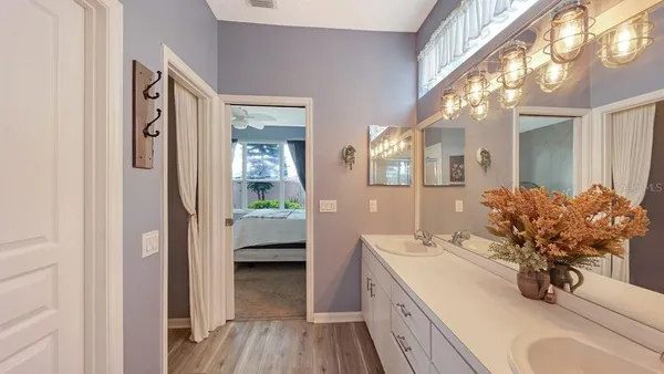 $279,900 | 356 Fareham Drive, Venice, FL 34293