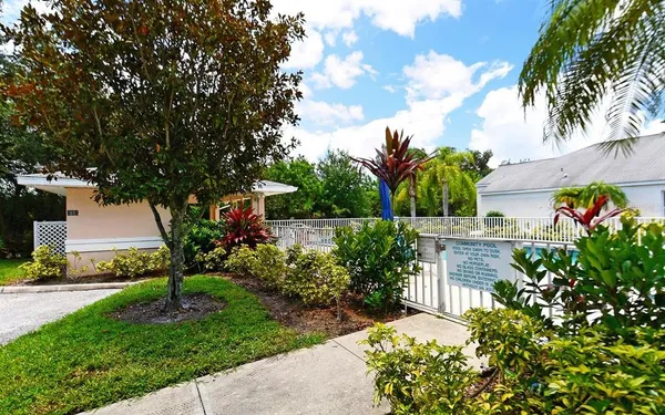 $279,900 | 356 Fareham Drive, Venice, FL 34293