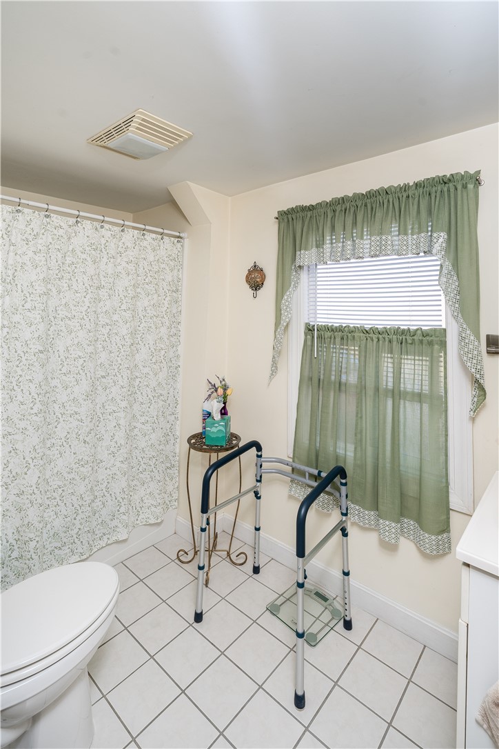 48 Providence Street Woonsocket, RI 02895 - Photo 13 of 46