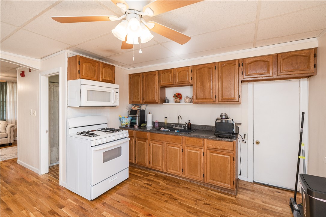 48 Providence Street Woonsocket, RI 02895 - Photo 5 of 46