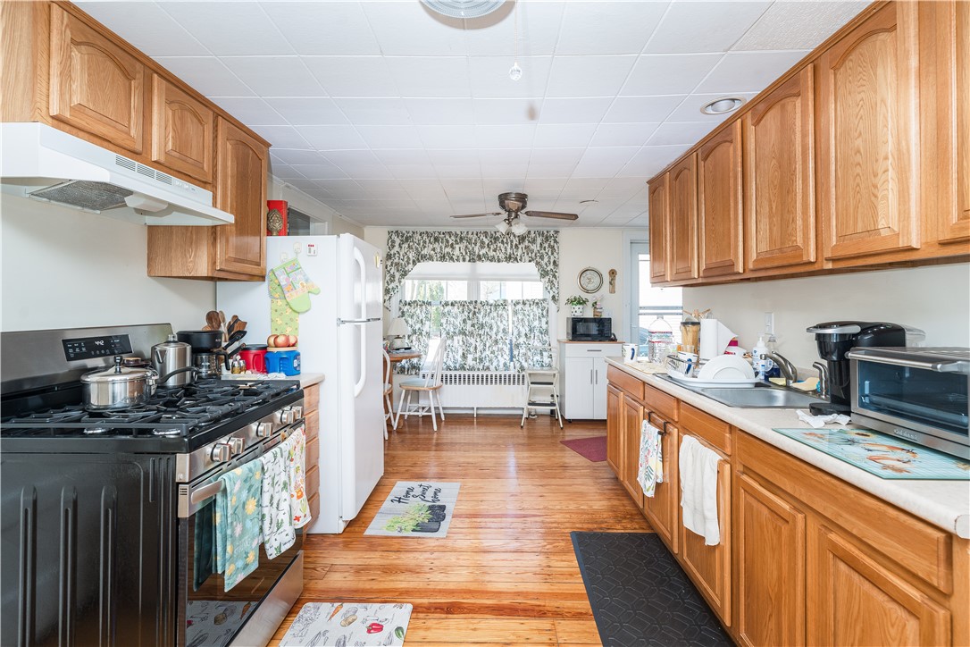 48 Providence Street Woonsocket, RI 02895 - Photo 8 of 46