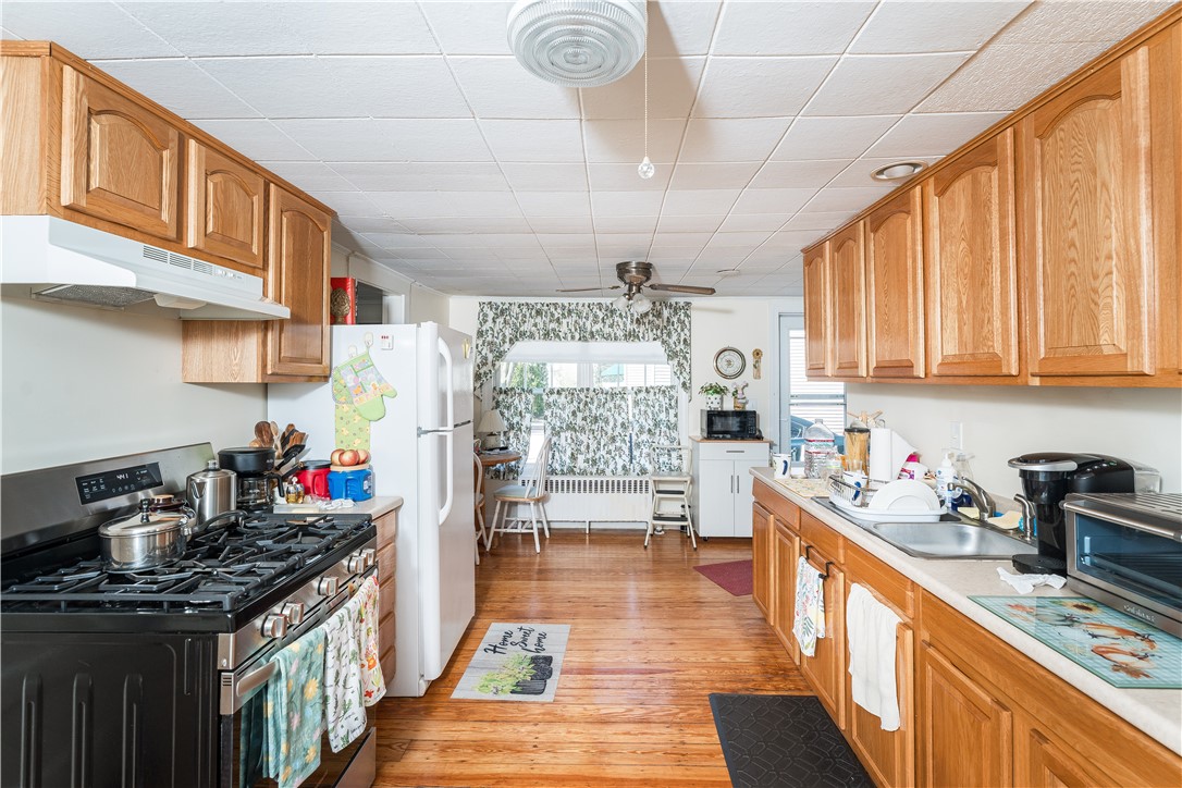 48 Providence Street Woonsocket, RI 02895 - Photo 9 of 46