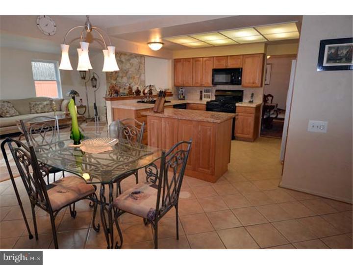 9 Yale Road Marlton, NJ 08053 - Photo 11 of 17 Kitchen