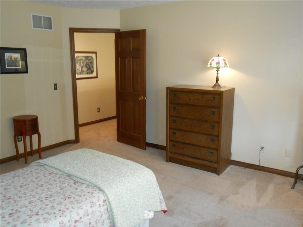 1084 Kingsgate Road Springfield, OH 45503 - Photo 29 of 44