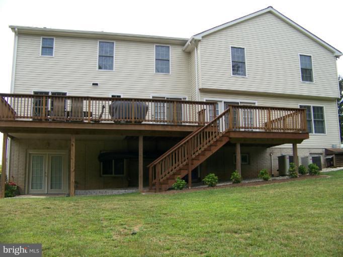 5670 Ridge Road Mount Airy, MD 21771 - Photo 13 of 30 Exterior (Rear)