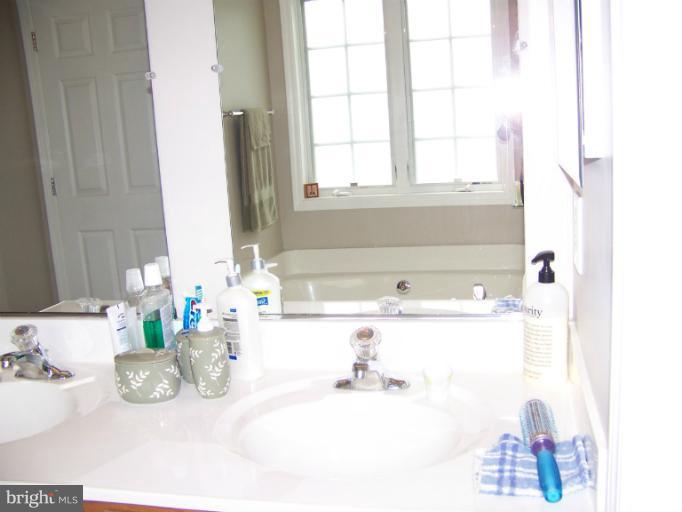 5670 Ridge Road Mount Airy, MD 21771 - Photo 22 of 30 Bath (Master)
