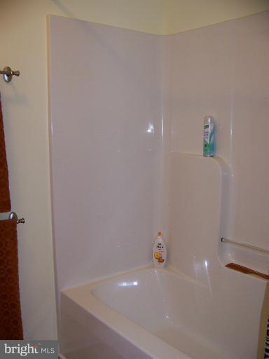 5670 Ridge Road Mount Airy, MD 21771 - Photo 30 of 30 Hall Bath
