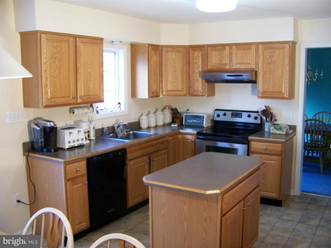 5670 Ridge Road Mount Airy, MD 21771 - Photo 7 of 30 Kitchen