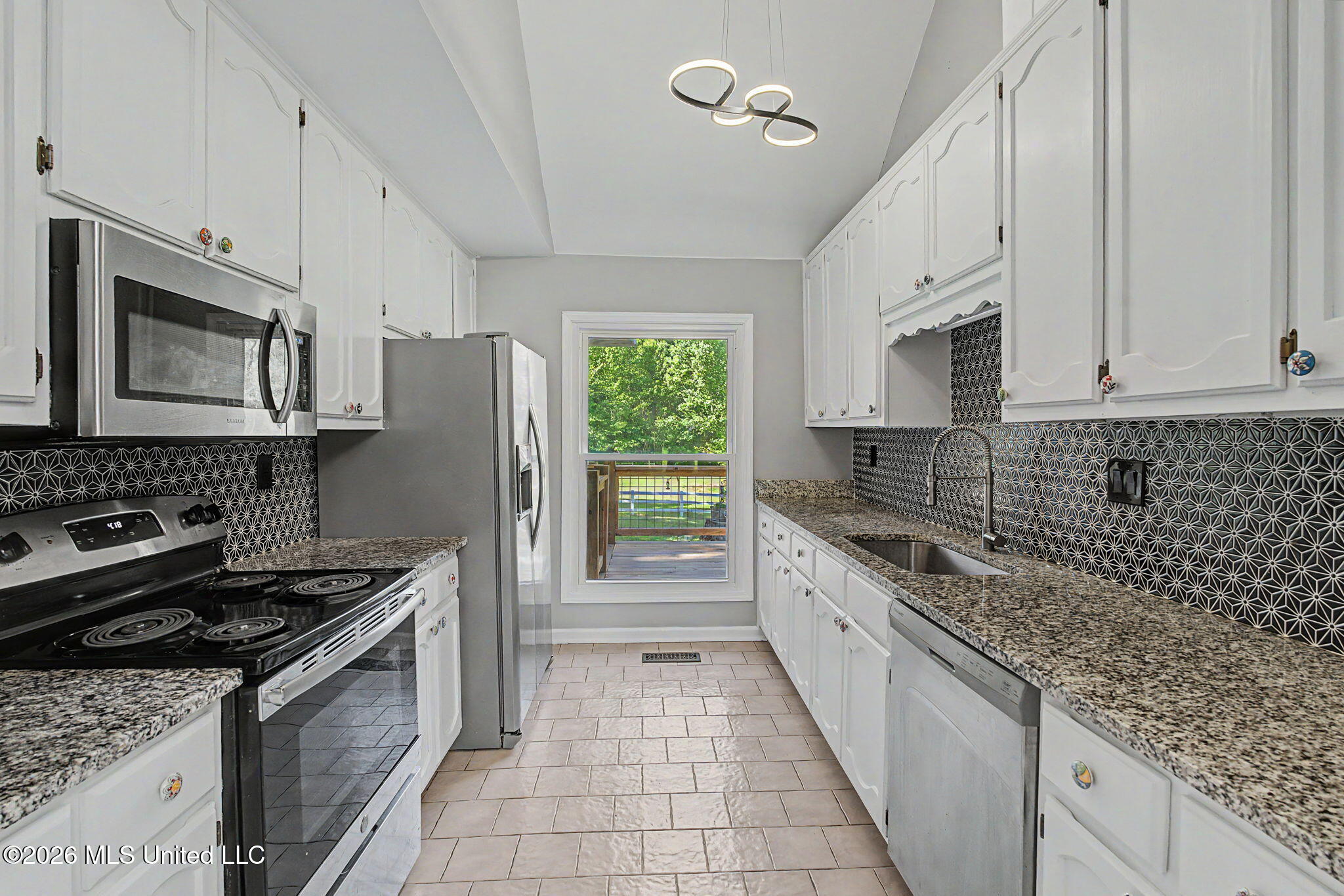66 Robertson Road Hernando, MS 38632 - Photo 11 of 36 11-web-or-mls-66 Robertson Rd S-10