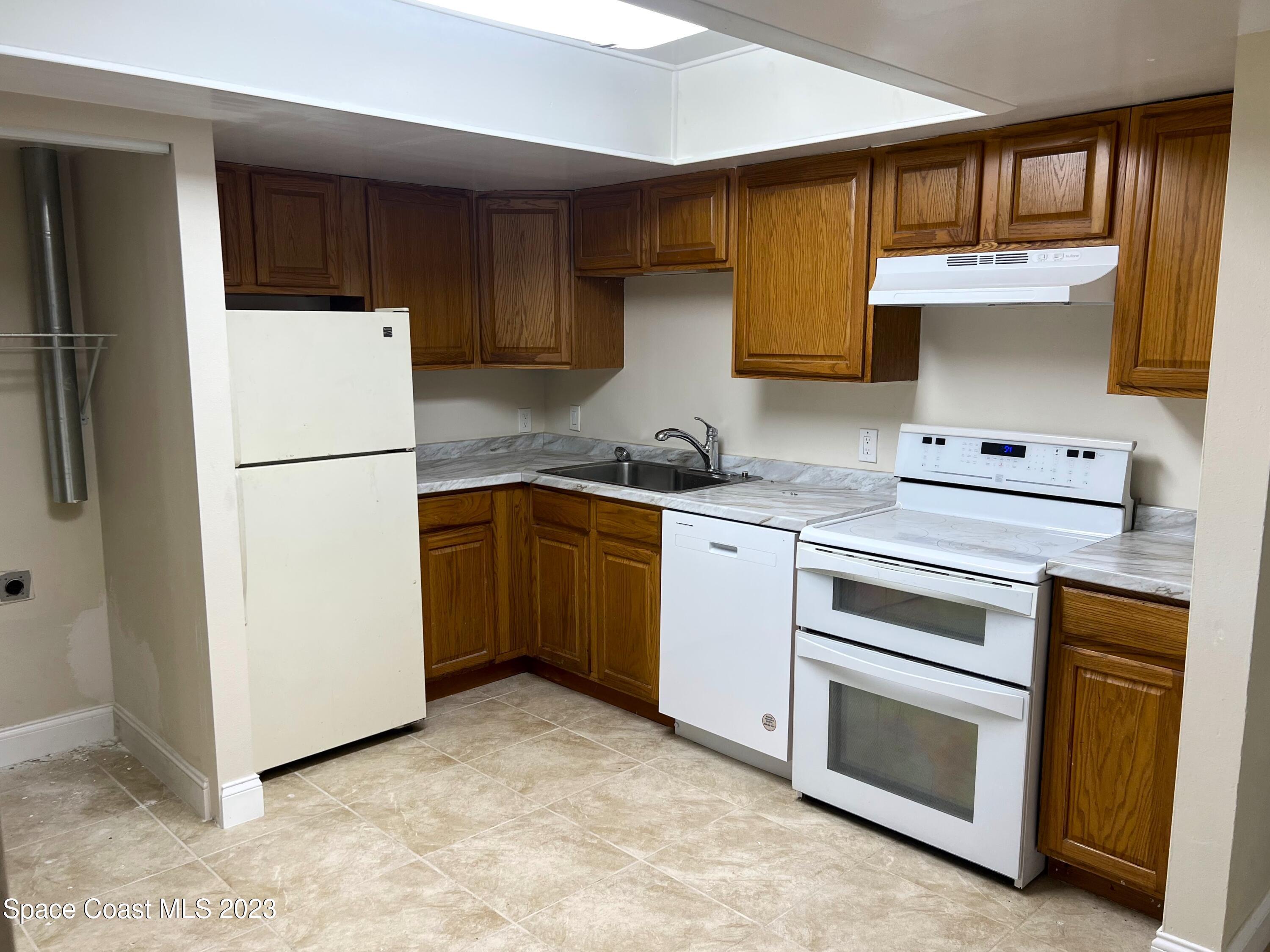 1515 Huntington Lane, Unit 324 Rockledge, FL 32955 - Photo 6 of 12 IMG_3194