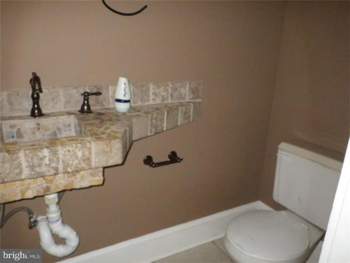 1160 Valley Road Rydal, PA 19046 - Photo 5 of 14