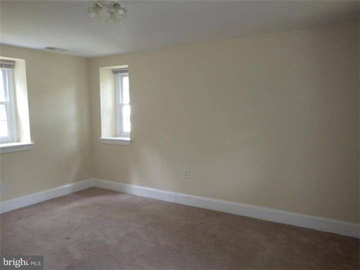 1160 Valley Road Rydal, PA 19046 - Photo 9 of 14