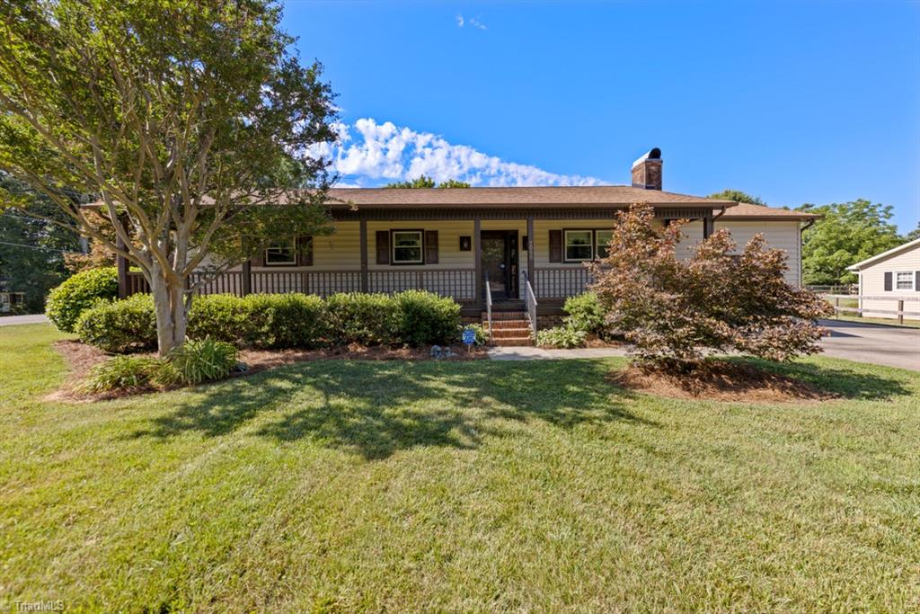 7000 Harperglen Road Clemmons, NC 27012 - Photo 2 of 34 Gallery Image 2