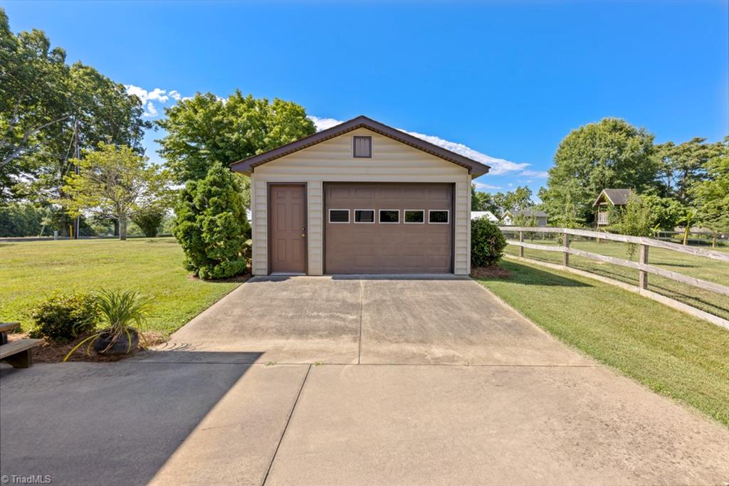 7000 Harperglen Road Clemmons, NC 27012 - Photo 31 of 34 Gallery Image 31