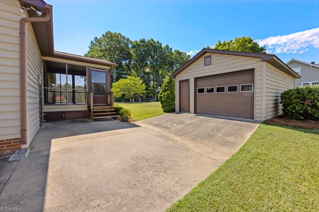 7000 Harperglen Road Clemmons, NC 27012 - Photo 32 of 34 Gallery Image 32