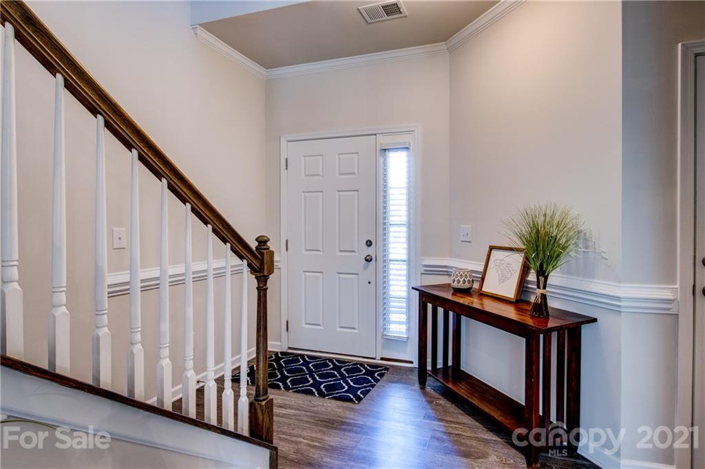 607 Amber Meadows Way Tega Cay, SC 29708 - Photo 4 of 31 Gallery Image 4