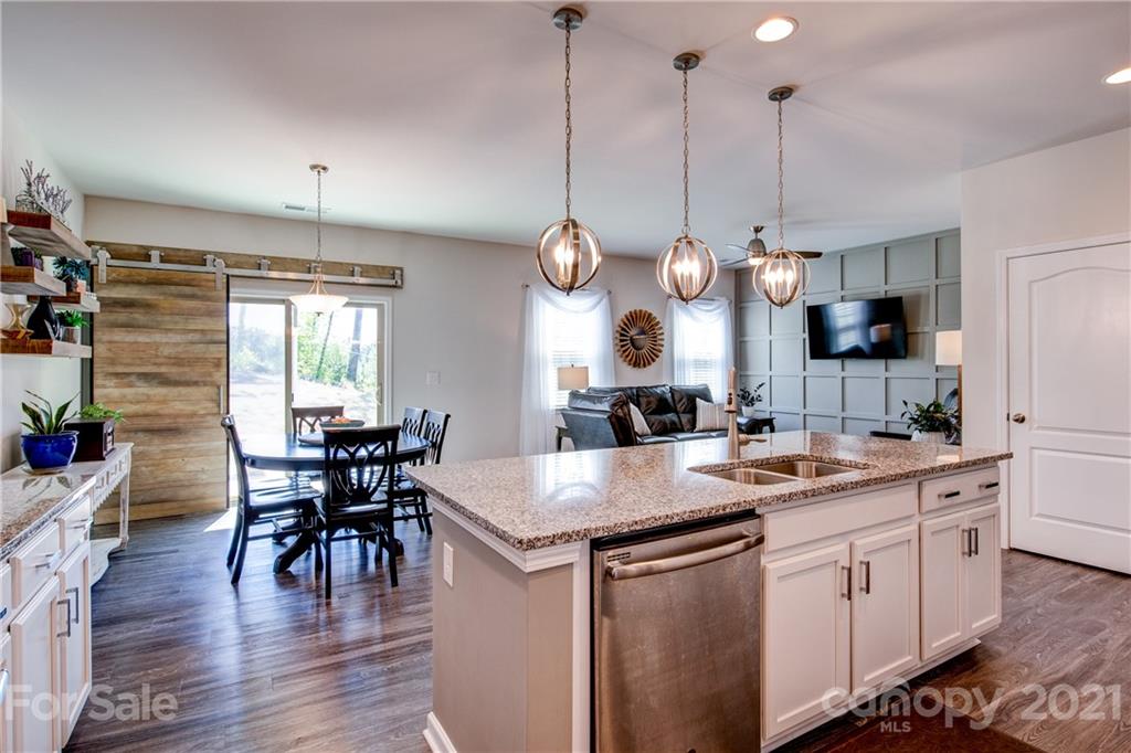 607 Amber Meadows Way Tega Cay, SC 29708 - Photo 9 of 31 Gallery Image 9
