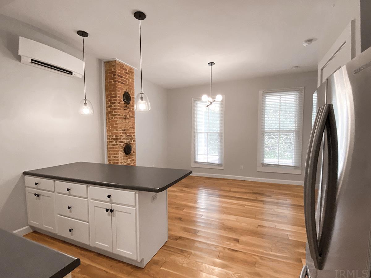 726 West 6th Street, Unit 2 Bloomington, IN 47404 - Photo 5 of 18