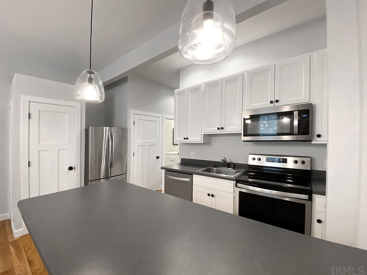 726 West 6th Street, Unit 2 Bloomington, IN 47404 - Photo 7 of 18